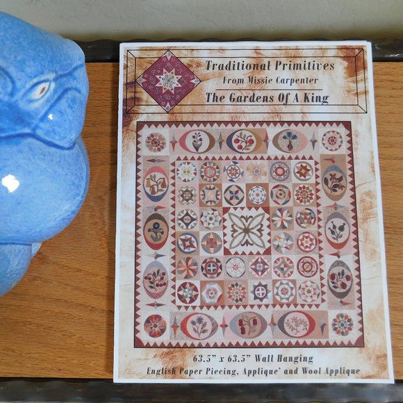 NIP Gardens of a King Traditional Primitives applique quilt pattern & templates - Picture 2 of 13